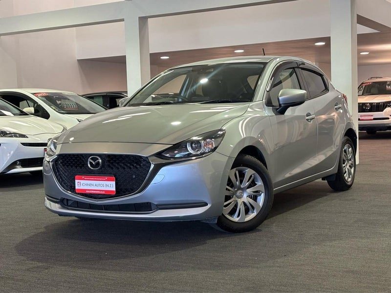 2021 Mazda 2 15S / Apple Carplay / Reverse Camera