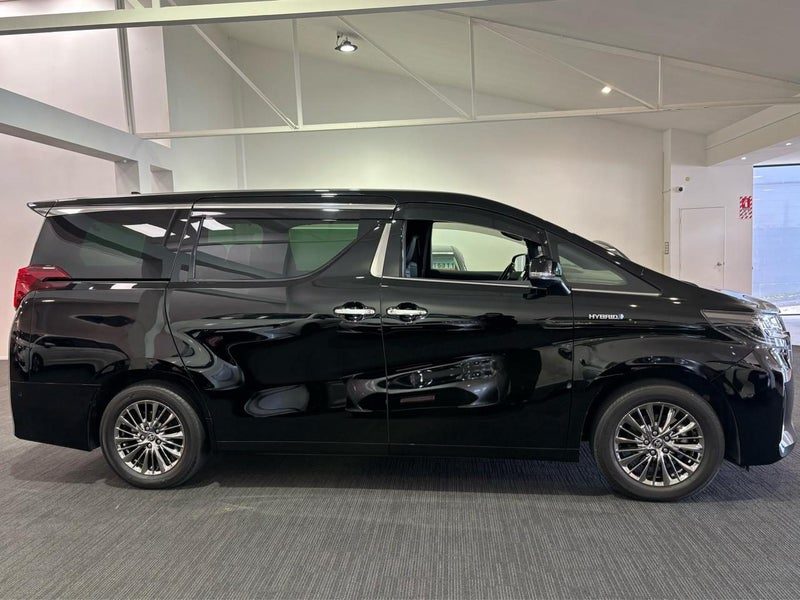 2021 Toyota Alphard Executive, photo 3