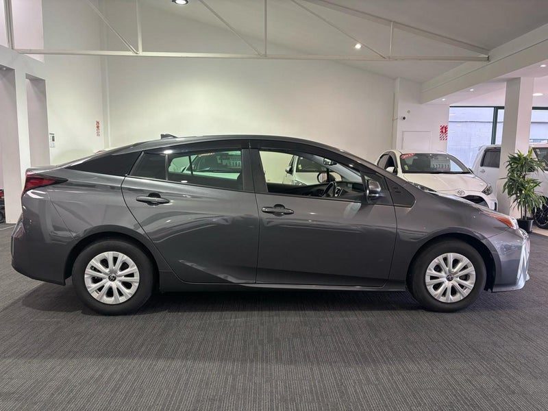 2021 Toyota Prius S, photo 3