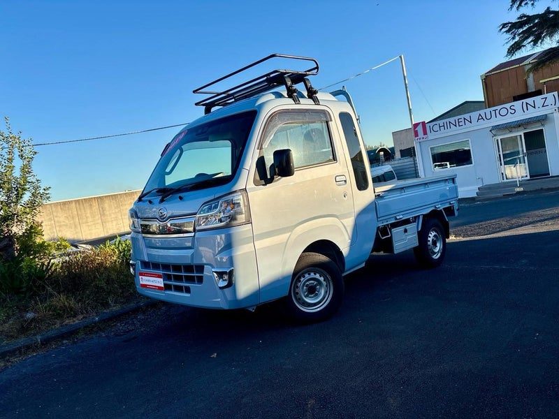 2019 Daihatsu Hijet Jumbo/ SA III t/ Roof Rack