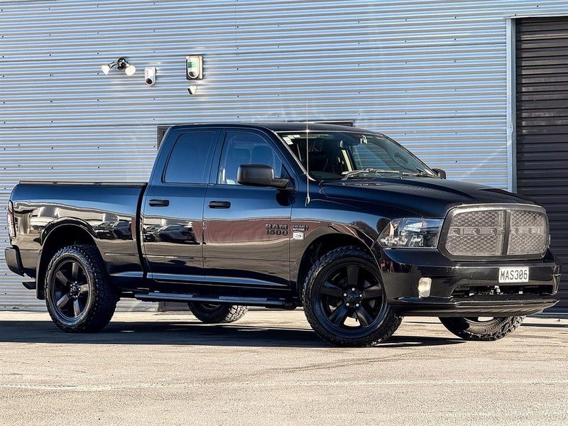 2019 Ram 1500 EXPRESS PET BLK PK 5