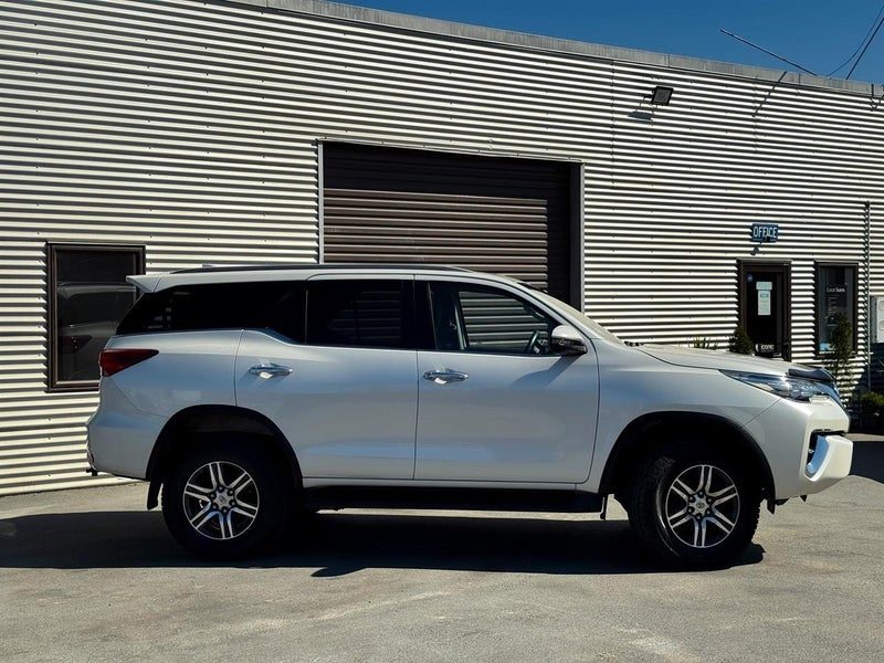 2019 Toyota Fortuner GXL, photo 2