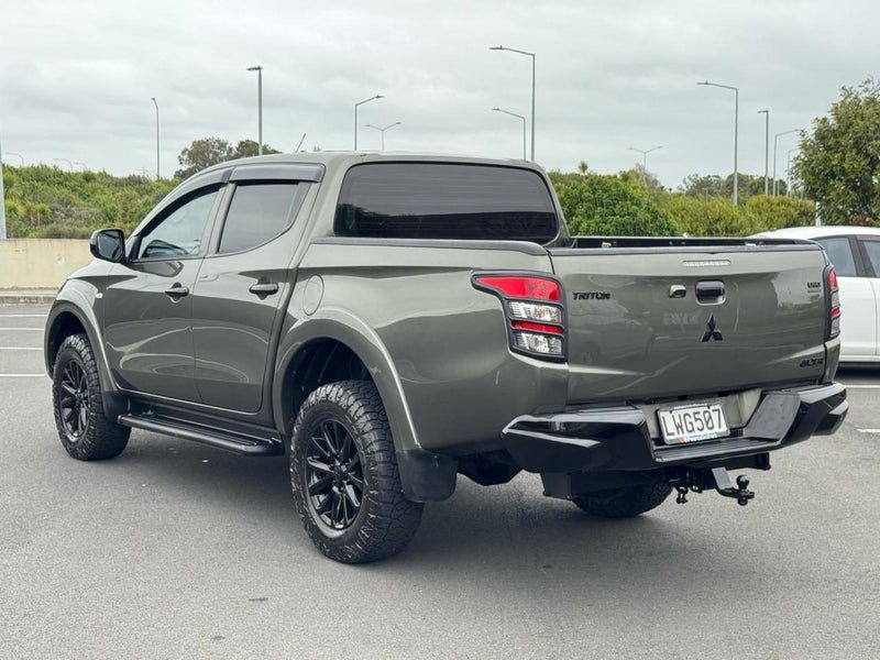 2018 Mitsubishi Triton DC GLXR 4WD 6M 2.4D, photo 2