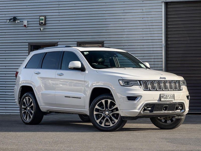 2019 Jeep Grand Cherokee Overland, main photo
