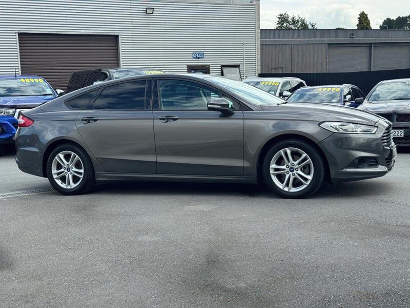 2017 Ford Mondeo Ambiente 5Dr Diesel, photo 2