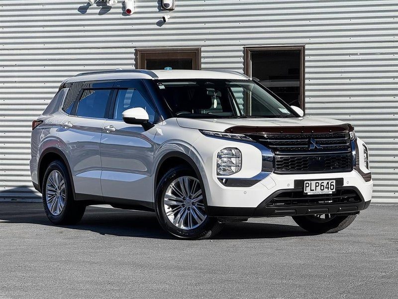 2022 Mitsubishi Outlander LS