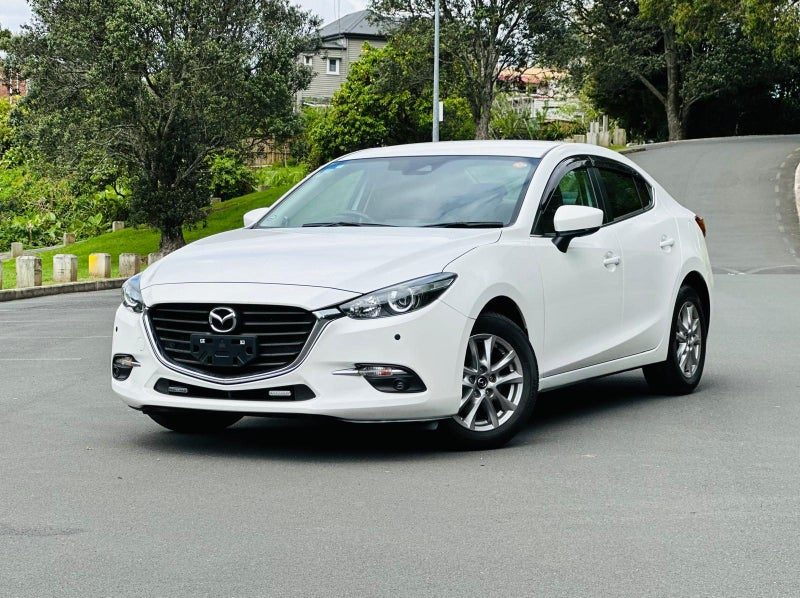 2017 Mazda Axela S, photo 3