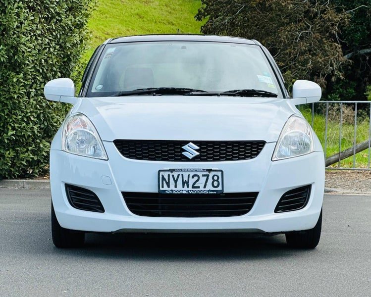2012 Suzuki Swift, photo 2
