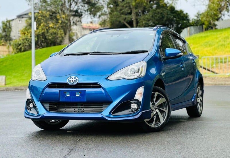 2016 Toyota Aqua X Urban, photo 3