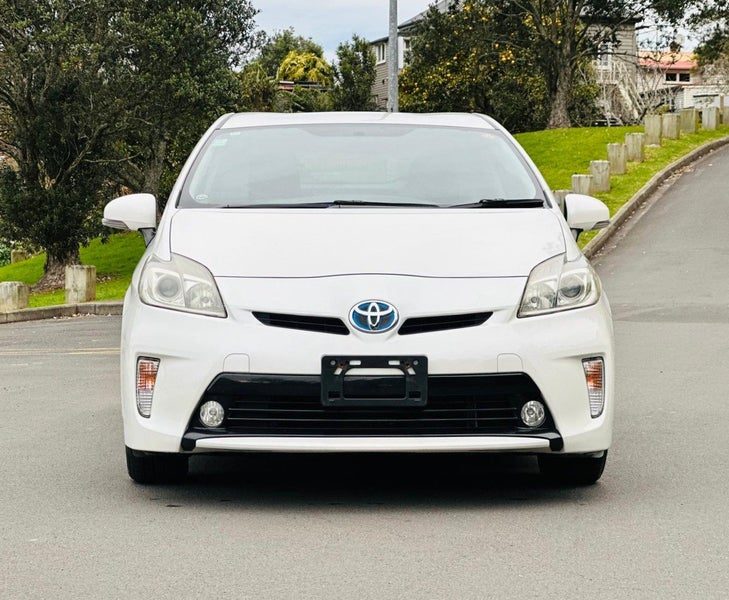 2014 Toyota Prius S, photo 2