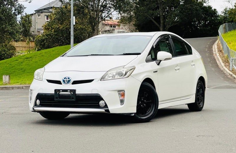 2014 Toyota Prius S, photo 3