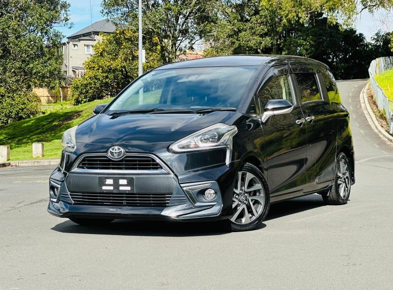2016 Toyota Sienta G, photo 3