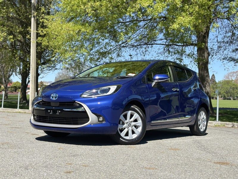 2021 Toyota Aqua 1.5P HV Hatch Z CVT, photo 3