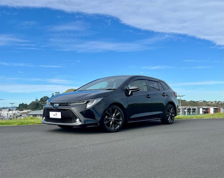 2021 Toyota Corolla Touring WXB Hybrid Wagon, main photo