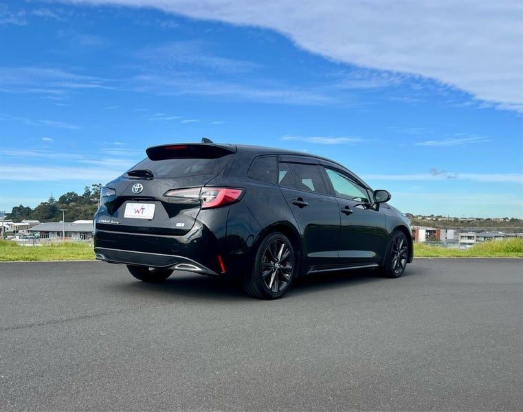 2021 Toyota Corolla Touring WXB Hybrid Wagon, photo 3