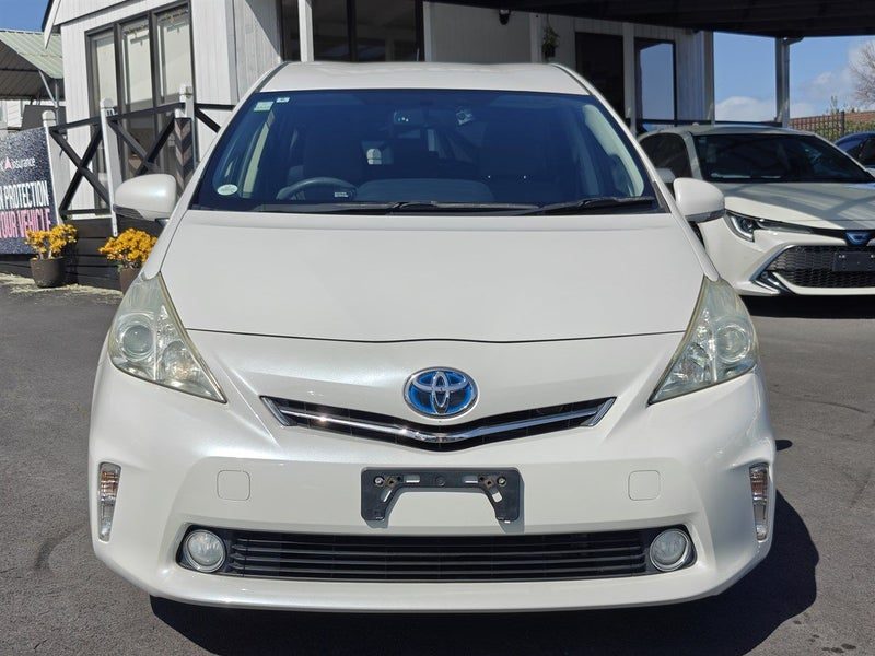 2012 Toyota Prius ALPHA, Bluetooth, Rear Camera, photo 2