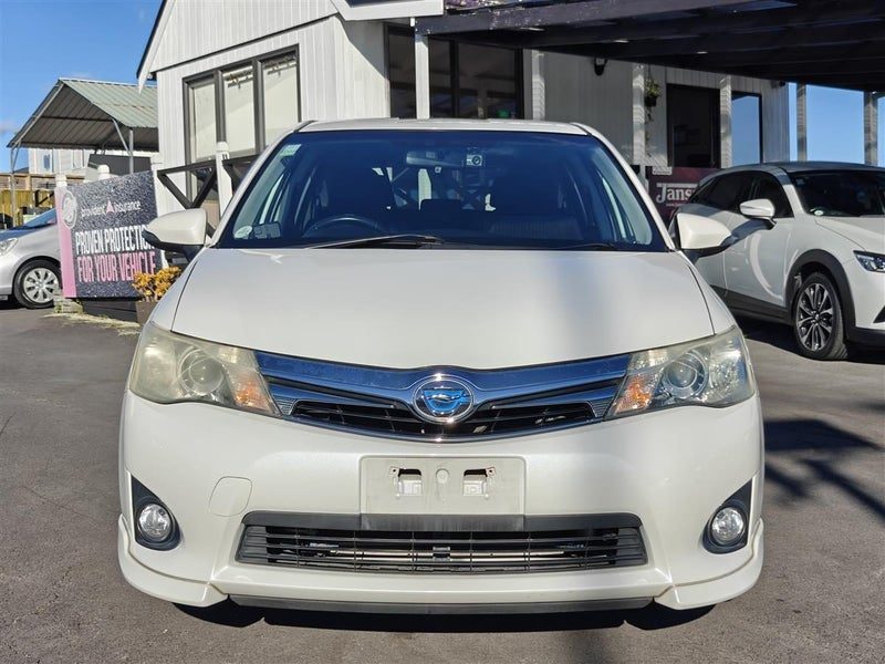 2013 Toyota Corolla Fielder, photo 2