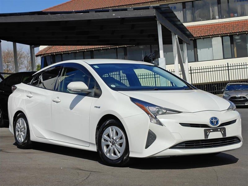 2016 Toyota Prius S, Rear Camera