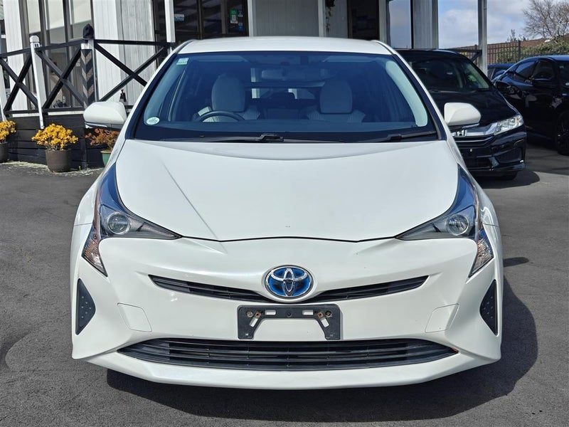 2016 Toyota Prius S, Rear Camera, photo 2