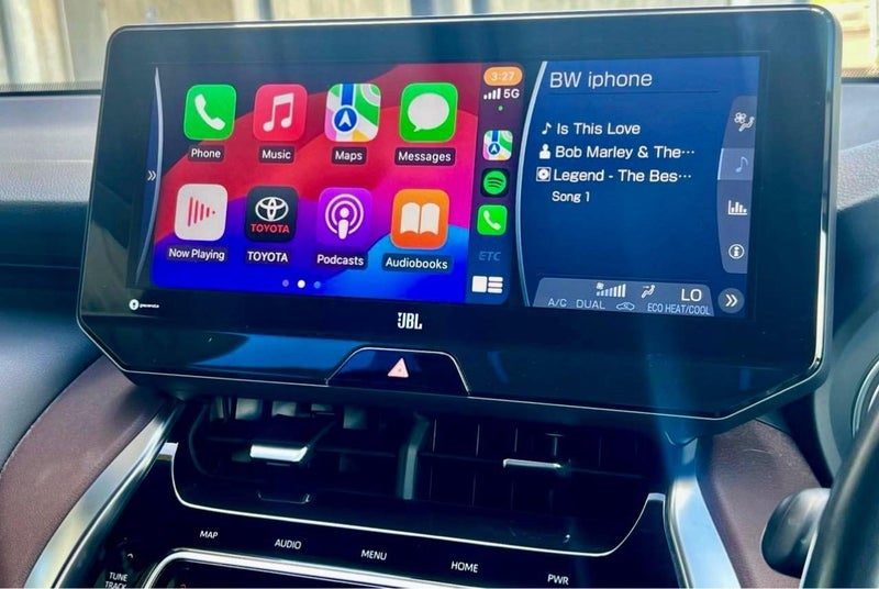 2022 Toyota Harrier Hybrid Z Leather Package, photo 2