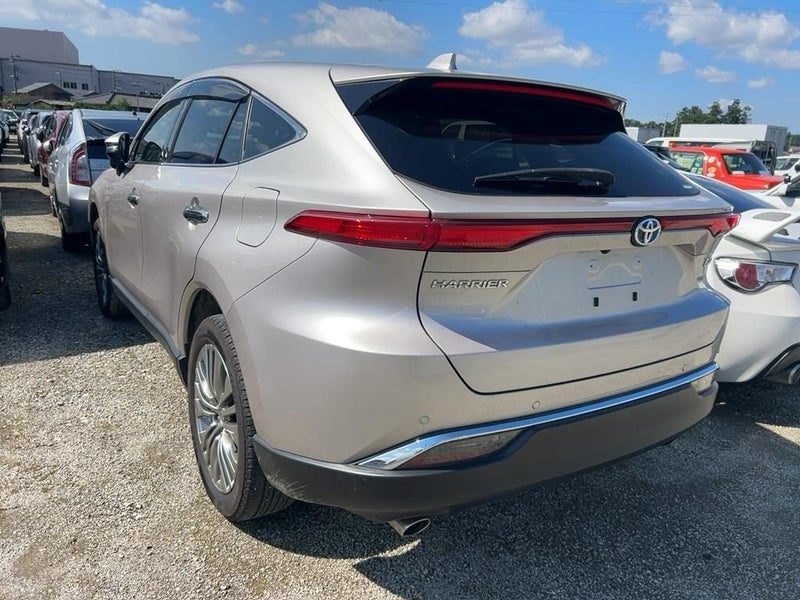 2022 Toyota Harrier Hybrid Z Leather Package, photo 3
