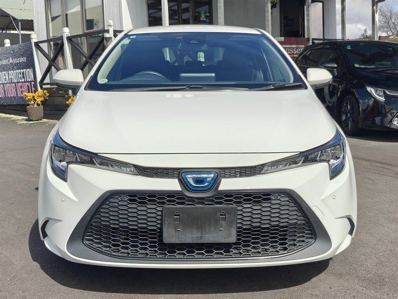 2020 Toyota Corolla Touring, photo 2