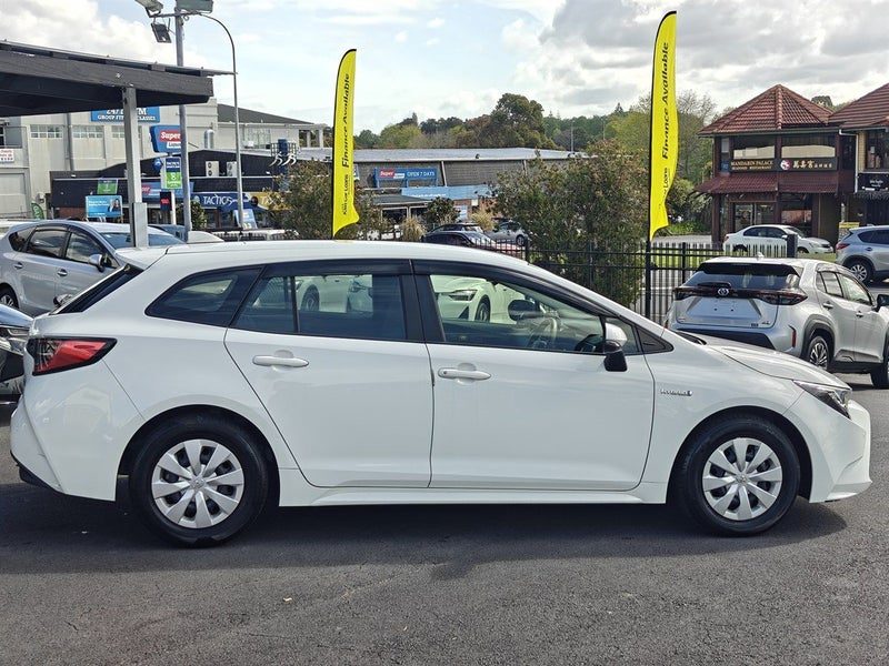2020 Toyota Corolla Touring, photo 3
