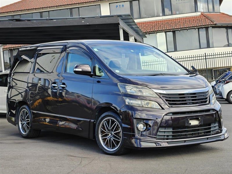2013 Toyota Vellfire 7 Seater