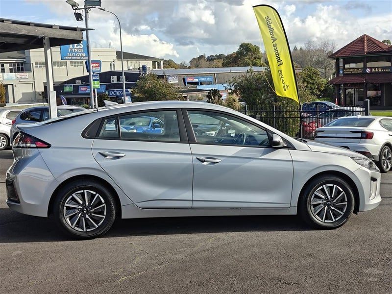 2023 Hyundai IONIQ 100KW EV, NZ New, 2 Keys, photo 3