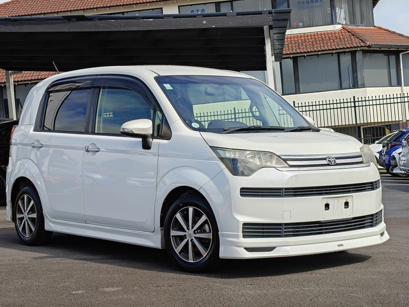 2013 Toyota Spade