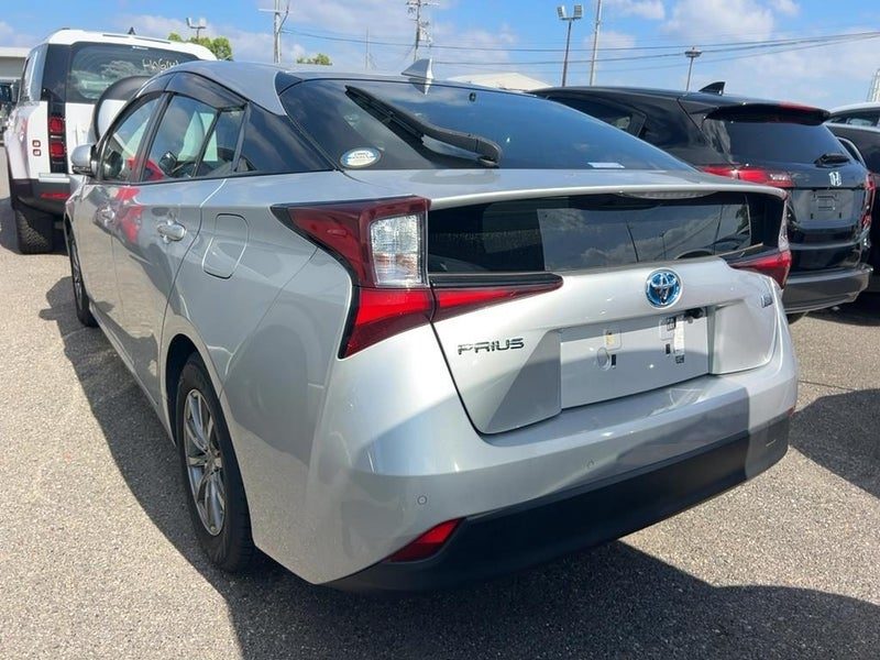 2021 Toyota Prius 1.8S SAFETY SENSE, photo 2