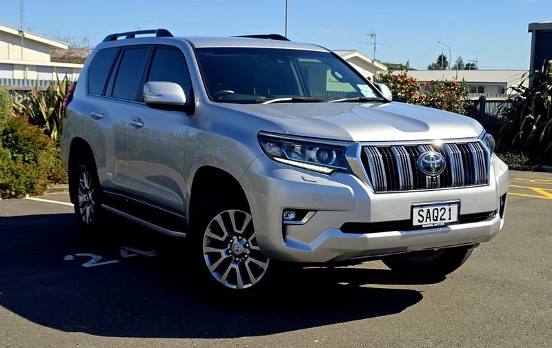 2018 Toyota Land Cruiser Prado Vx, main photo