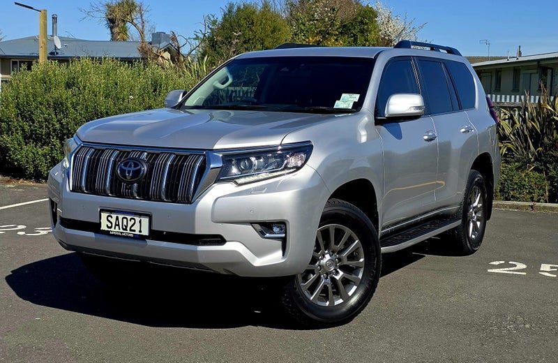 2018 Toyota Land Cruiser Prado Vx, photo 2