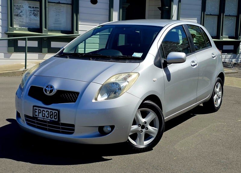 2008 Toyota Yaris Urban Lx, photo 2