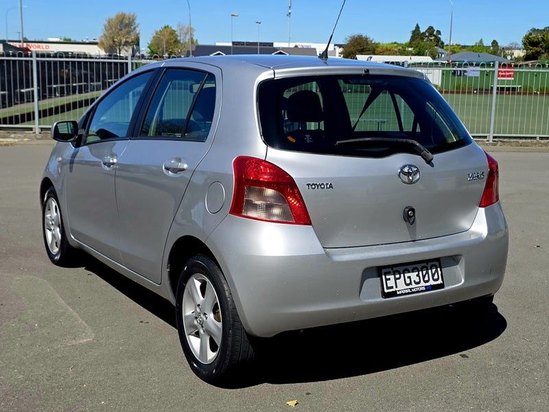 2008 Toyota Yaris Urban Lx, photo 3