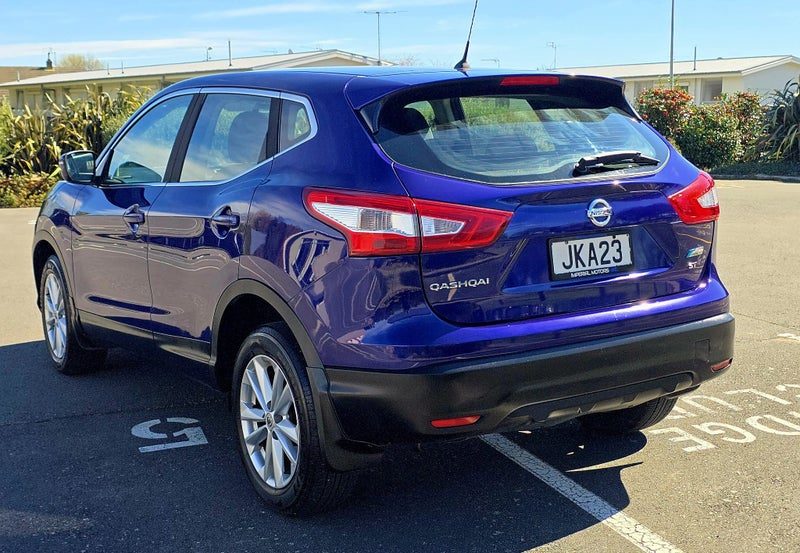 2015 Nissan Qashqai St, photo 3