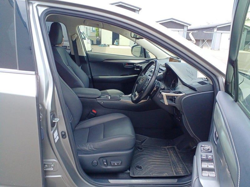 2018 Lexus NX 300h I PACKAGE HYBRID, photo 2