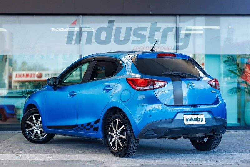 2016 Mazda 2 Demio 13C - 42,000km, photo 2