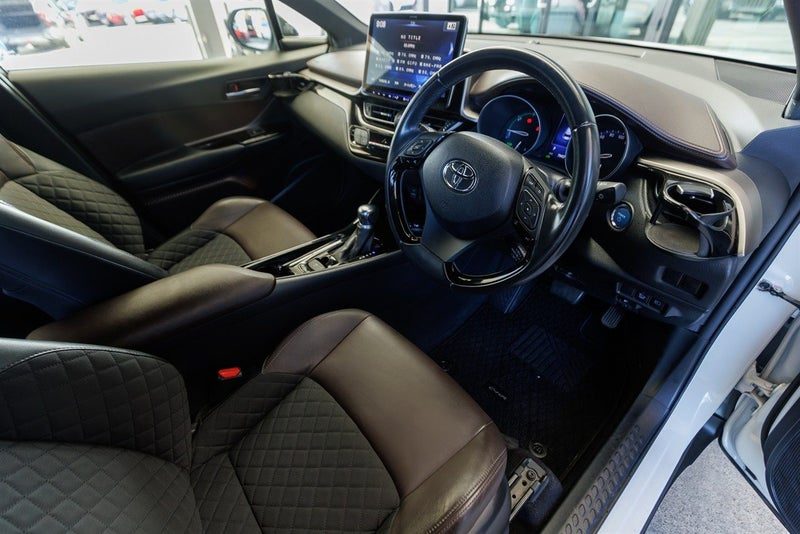 2019 Toyota C-HR Hybrid G-Spec, photo 3