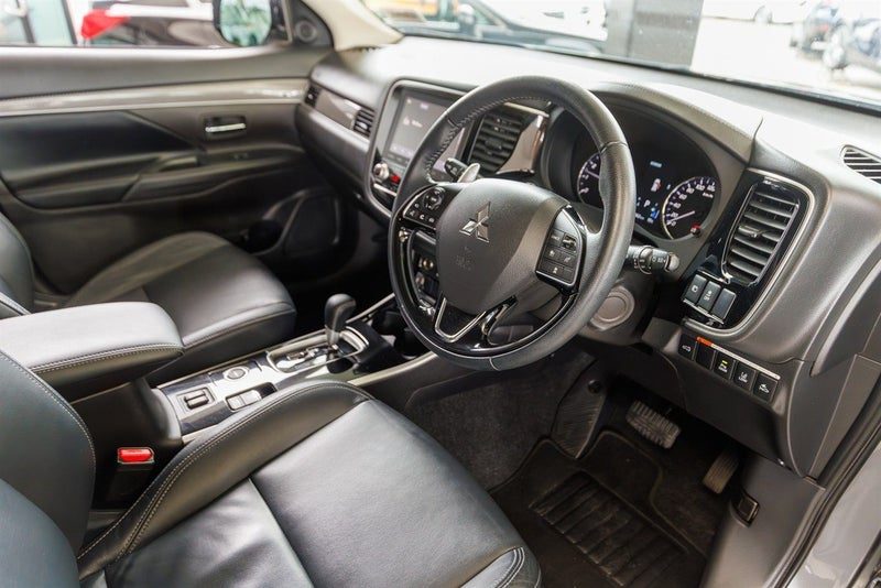 2021 Mitsubishi Outlander VRX 4WD 7S NZ New, photo 3