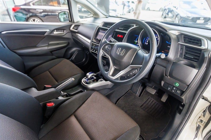 2017 Honda Fit Hybrid F-Package, photo 3
