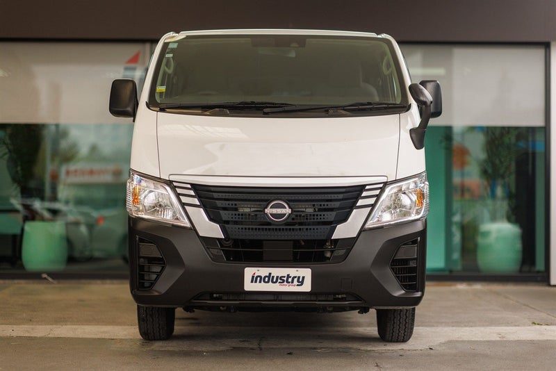 2022 Nissan NV350 DX 6 Seater 5-Door, photo 2