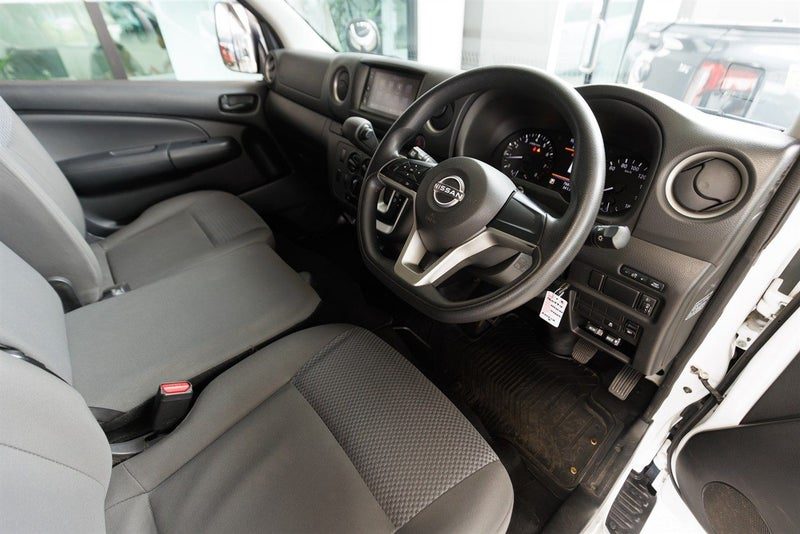 2022 Nissan NV350 DX 6 Seater 5-Door, photo 3