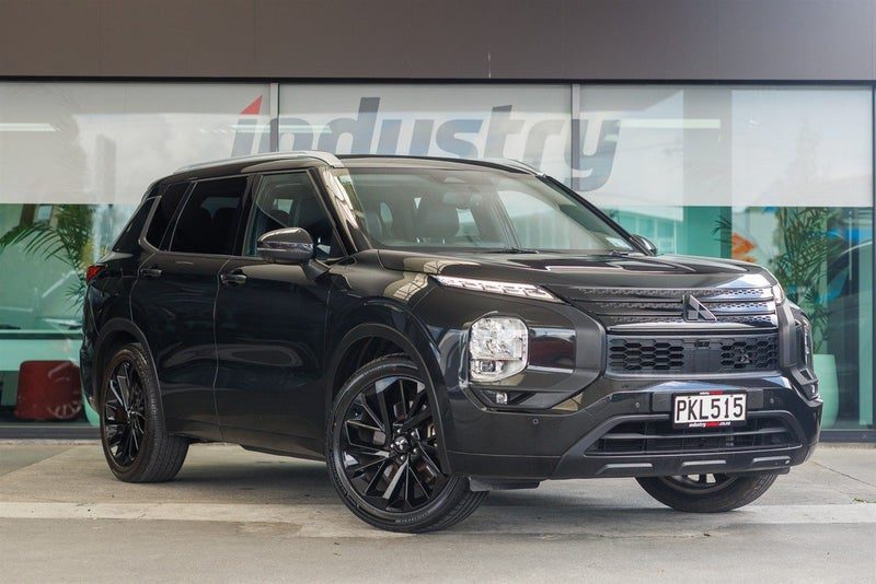 2022 Mitsubishi Outlander VRX 4WD 7Seat NZ New, main photo