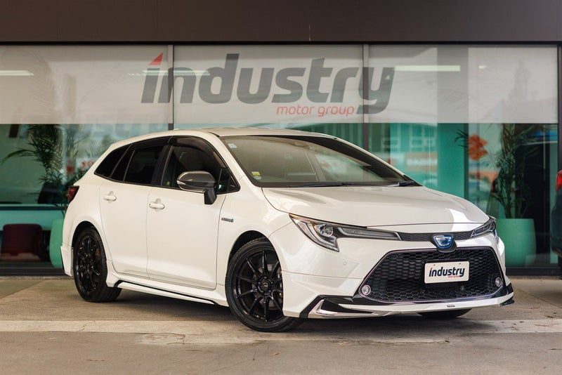 2020 Toyota Corolla Hybrid WXB Touring, main photo