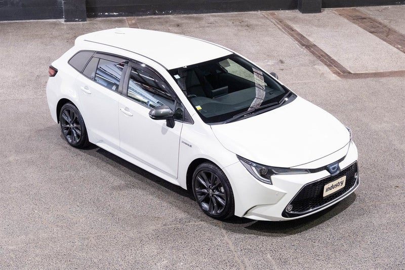 2019 Toyota Corolla Hybrid WXB AWD Rare!, photo 2