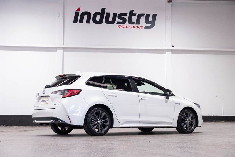 2019 Toyota Corolla Hybrid WXB AWD Rare!, photo 3