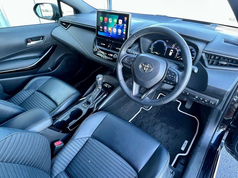 2023 Toyota Corolla Touring WXB Hybrid Wagon, photo 2