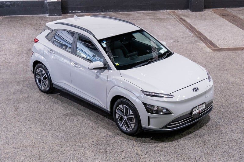 2022 Hyundai Kona EV 64kWh NZ New, photo 2