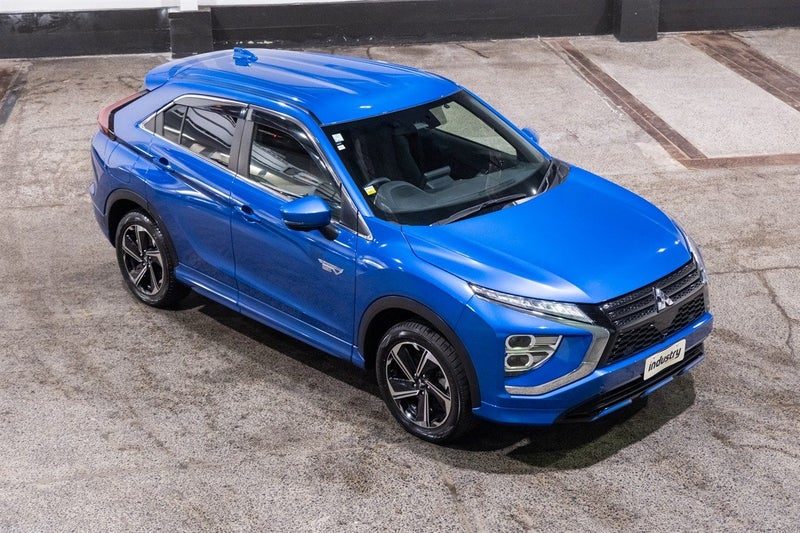 2021 Mitsubishi Eclipse Cross G / VRX PHEV AWD, photo 2